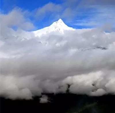 中国】达瓦更扎看云海pg电子中国【大美(图1) 中国】达瓦更扎看云海pg电子中国【大美(图1)